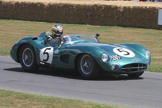 1. Aston Martin'in ilk (ve tek) yarış şampiyonluğu: Stirling Moss