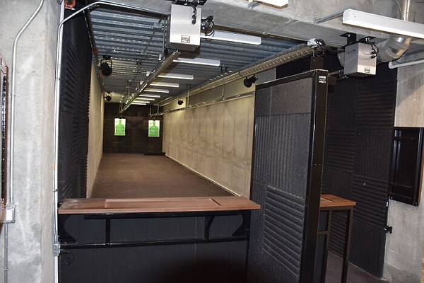 27. Мы упоминали, что в этом месте есть полигон? Неплохая идея, если когда-нибудь случится зомби-апокалипсис