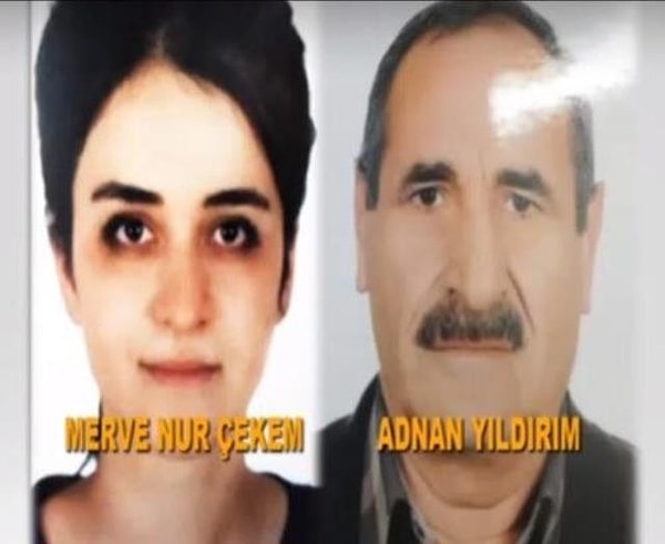 Merve her kötüleştiğinde bu Adnan Hoca sürekli okuyormuş kızımızı. İlişkiler bu şekilde devam ederken üfürükçü Adnan da hem anneye hem kızına şiirler, duygusal mesajlar göndermeye başlamış.