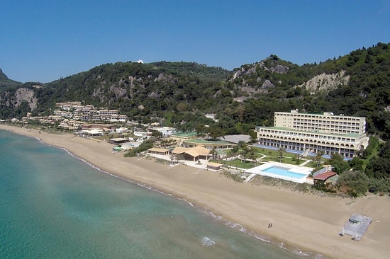 Havuzlu, Jakuzili Ofis: Bir Şanslı Kişiye Korfu Adası'ndaki Bir Ay Bedava 'Home Office' Fırsatı