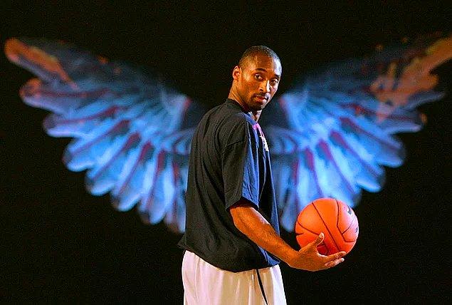 4. NBA tarihinin gelmiş geçmiş en iyi oyuncuları arasında yer alan Kobe Bryant ve 13 yaşındaki kızı Gianna hayatını kaybetti.