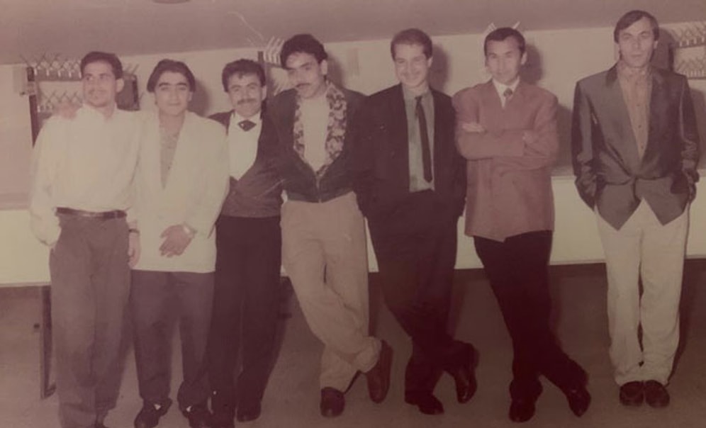 Prof. Dr. Uğur Şahin'in Takım Arkadaşları Konuştu: 'Orta Sahada Oynardı, Para Toplayıp Krampon Alırdık'