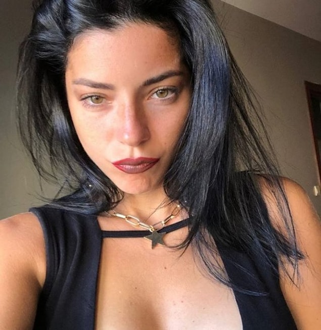 4. Merve Boluğur yaptığı "Pırlanta severim ama tektaşımı kendim almam, onu da kocam alsın" açıklamasıyla yine beyinleri yaktı!