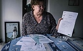 Француженка, которая была объявлена мертвой в 2017 году, три года пытается убедить власти, что она жива