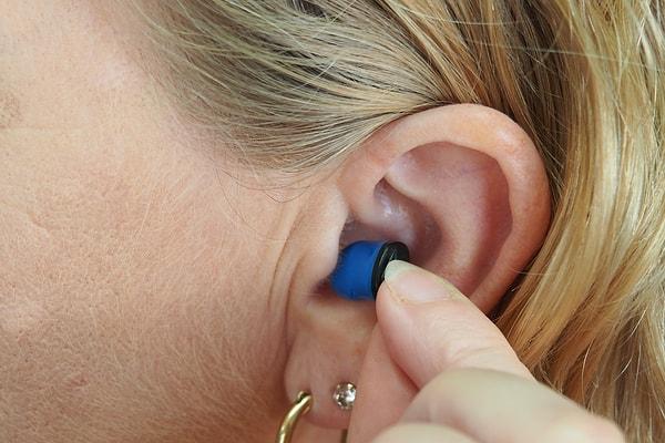 3. Kulaklarınıza iyi davranın. Kulaklar vücudumuzdaki diğer organlarımız gibi kendi kendilerini onaramazlar.