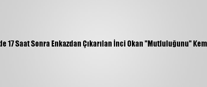 İzmir Depreminde 17 Saat Sonra Enkazdan Çıkarılan İnci Okan "Mutluluğunu" Kemanıyla Anlatıyor