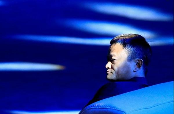7. Alibaba ismini bilip bilmediklerini San Francisco'da sokaktaki insanlara sormuştur.