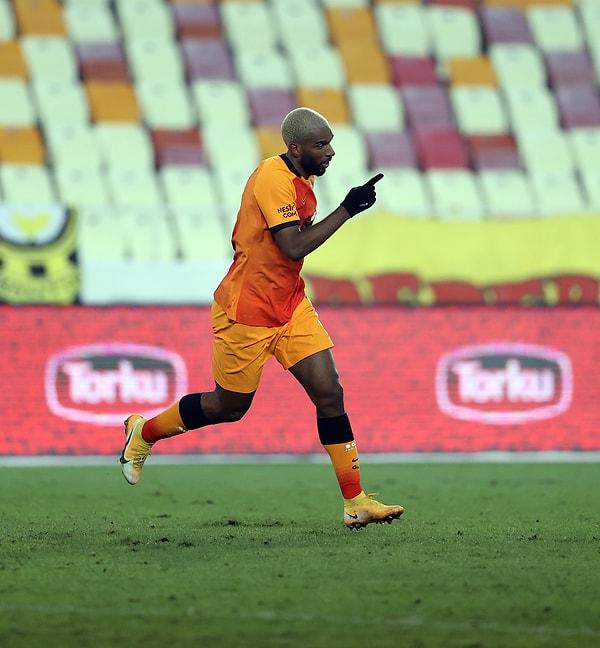Dakikalar 88'i gösterdiğinde Galatasaray, Hollandalı futbolcusu Ryan Babel'in attığı golle 1-0 öne geçti.