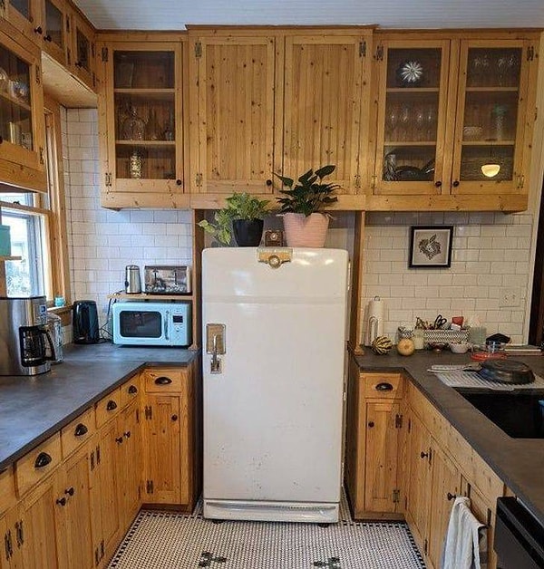 5. “Добавили винтажный холодильник на нашу кухню, чтобы дополнить образ!"