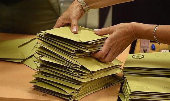 2 Sürpriz Parti Listede Yok! YSK, Seçime Girme Yeterliliğine Sahip 17 Partiyi Açıkladı