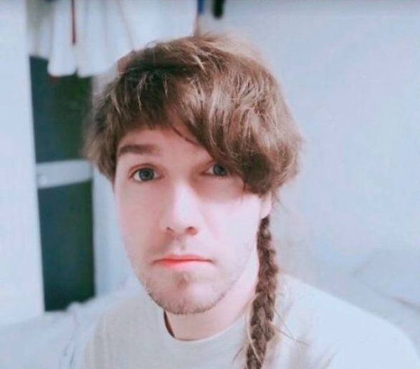 5. "Аленушка" для обладателей длинной шевелюры.