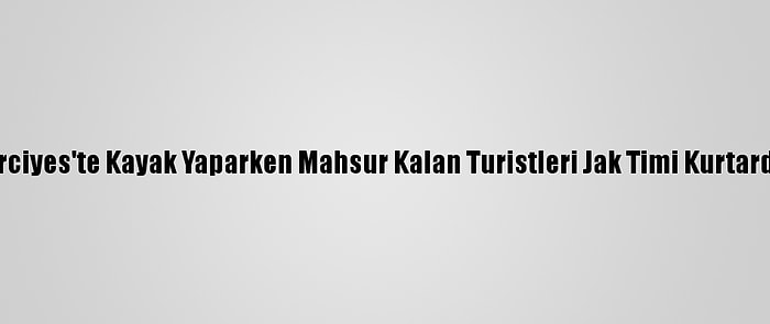 Erciyes'te Kayak Yaparken Mahsur Kalan Turistleri Jak Timi Kurtardı