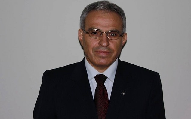 Kendisini dekan olarak atamıştı...