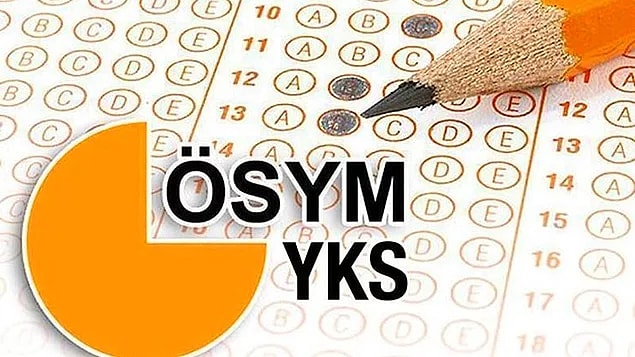 YKS 2021 başvurularının başlamasıyla birlikte zamlanan sınav ücretleri de bu sefer öğrencilerin gündemine bomba gibi düştü.
