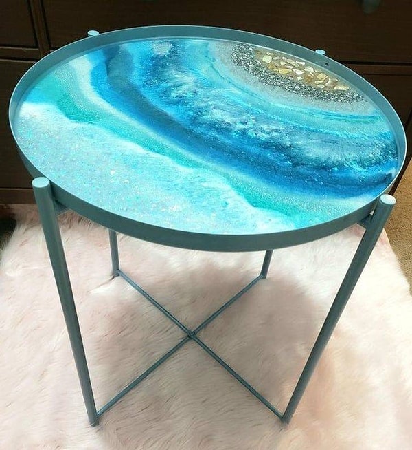 10. "Теперь у меня не просто обычный типовой кофейный столик из ИКЕА, а свой собственный океан".