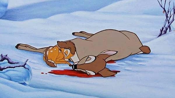 5. "Bambi" filminde Bambi'nin annesinin sansürlenmemiş ölümü.