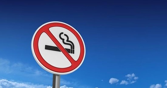 Erbaş'tan "Sigarayı Bırakma Günü" Mesajı: 'Dinimizce Haram Olan Bu Büyük Tehlikeye Bir An Önce Son Verelim'