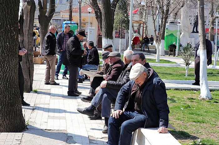 65 Yaş Üstü Yasağı Bitti Mi? 20 Yaş Altı ve 65 Yaş Üstü Ulaşım Yasağı Nerelerde Geçerli?