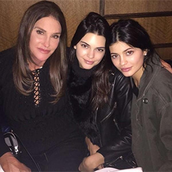 Operasyonun ardından Jenner kardeşler babalarına 'baba' diye hitap etmeye devam ettiler.