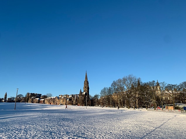 10. Edinburgh, İskoçya