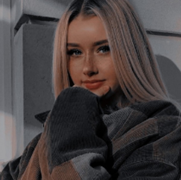 Luna Erez