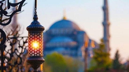 2021 Kandil Günleri: Regaip Kandili Ne Zaman, Hangi Gün?