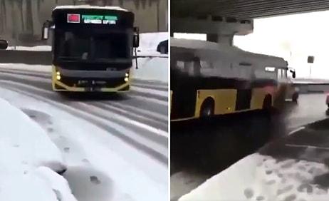 Karlı Yolda Kayan Otobüsü Mükemmel Bir Şekilde Toparlayan İETT Şoförü