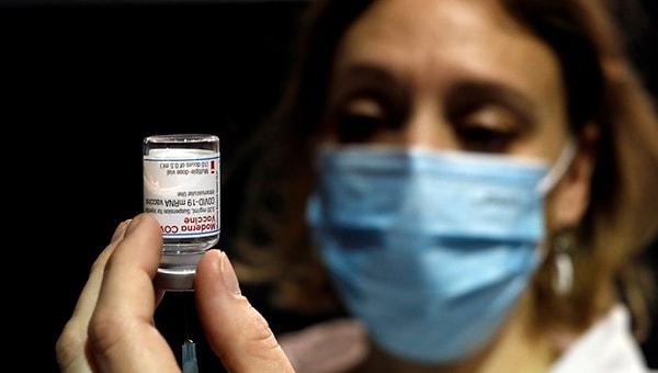 Nüfusuna göre en fazla aşı vurulan ülke sıralamasında İsrail açık ara önde bulunuyor.