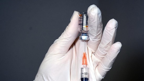 Aşı Randevusu Nereden ve Nasıl Alınır? 60 Yaş Altı ve Üstü Ne Zaman Aşı Olacak?  İşte Covid Aşı Tablosu...