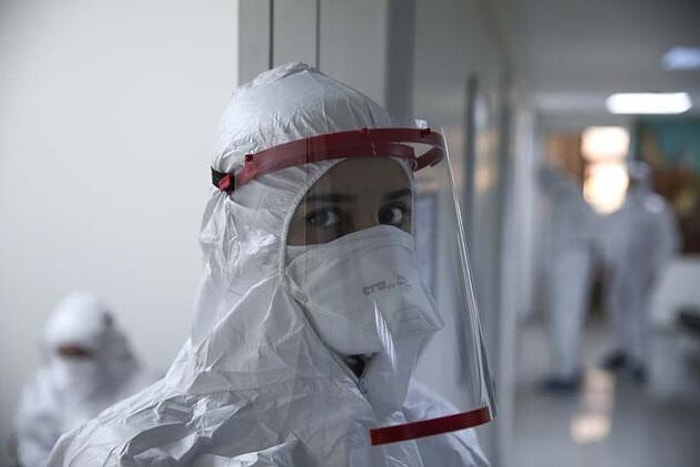 Günün Tablosu: 74 Can Kaybı, 9 Bin 205 Yeni Vaka