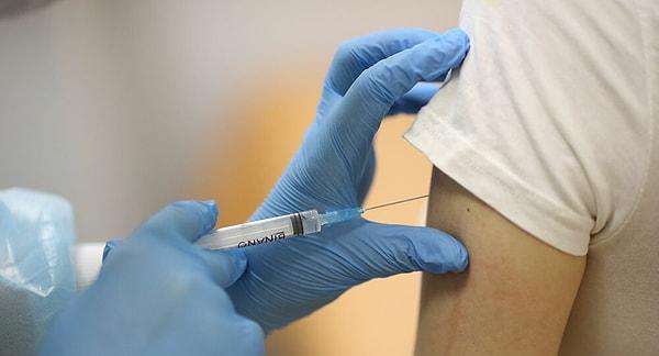 Gazete ayrıca Almanya'daki 16 federal eyaletten 11'inin ellerindeki aşıların yarısını bile kullanmadığını iddia etti.