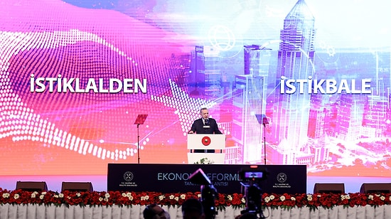 Altaylı'dan 'Reform' Yorumu: 'Havalı Bir Başlık Bulmuşlar, Serdar Ortaç Şarkıları Gibi Keyifli Ama Manasız'