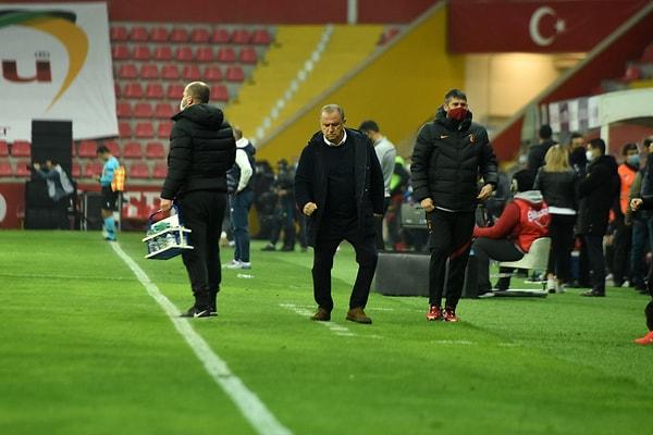 Bu sonuçla, Galatasaray ligde puanını 61'e yükseltirken Hes Kablo Kayserispor 31 puanda kaldı.
