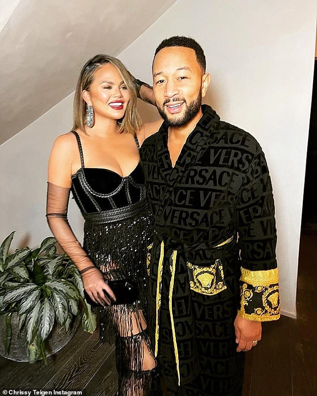 17. Chrissy Teigen & John Legend