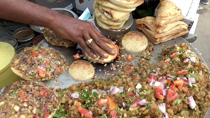 Hindistan Sokak Lezzetleri: Pizza Tarihinde Çığır Açan Hint Pizza Ustası