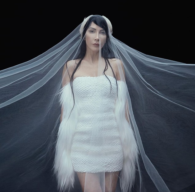 7. Demet Akalınla geçmiş yıllarda küslük yaşayan Hande Yener, birlikte bir projede yer alacaklarını söyledi!
