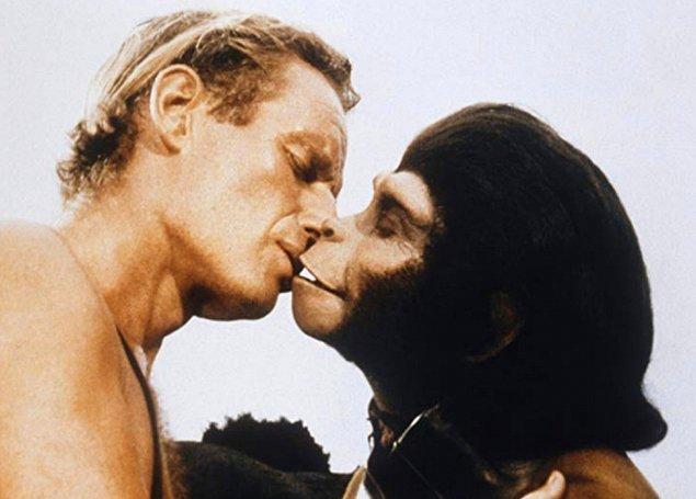 25. Maymunlar Gezegeni (Planet of the Apes) - (2001):