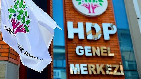 2. Yargıtay Cumhuriyet Başsavcısı Bekir Şahin tarafından Halkların Demokratik Partisi'nin (HDP) kapatılması istemiyle hazırlanan 609 sayfalık iddianamede, partinin, devletin ülkesi ve milletiyle bölünmez bütünlüğüne aykırı eylemlerin odağı haline geldiği ileri sürüldü.