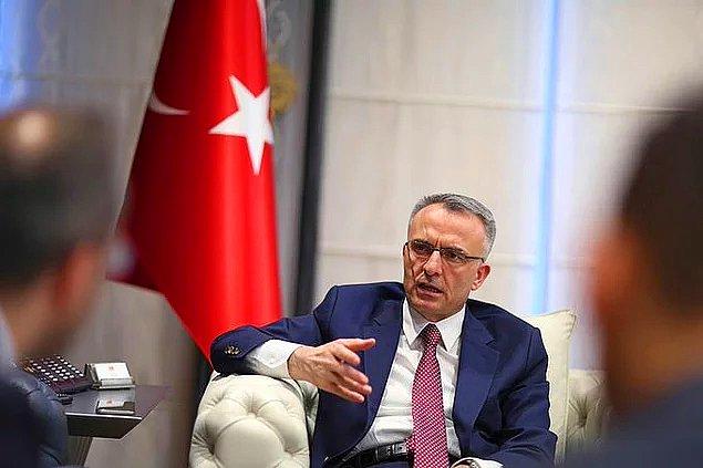 4. 4 ay önce Cumhurbaşkanı Erdoğan'ın kararı ile Türkiye Cumhuriyet Merkez Bankası'nın (TCMB) Başkanı olan Naci Ağbal, yine Cumhurbaşkanı Erdoğan'ın kararı ile görevinden alındı.