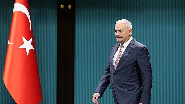 Kabinede siyaset kökenliler artabilir