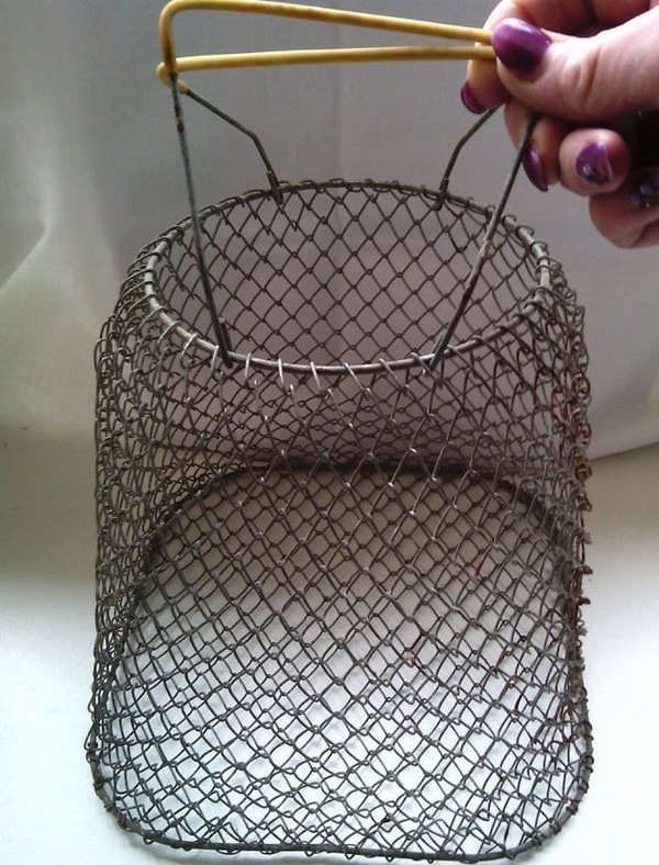11. Металлическая авоська - любимый девайс всех рыбаков