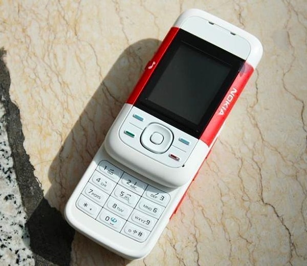 17. Писали СМС, пытаясь уложиться в количество символов