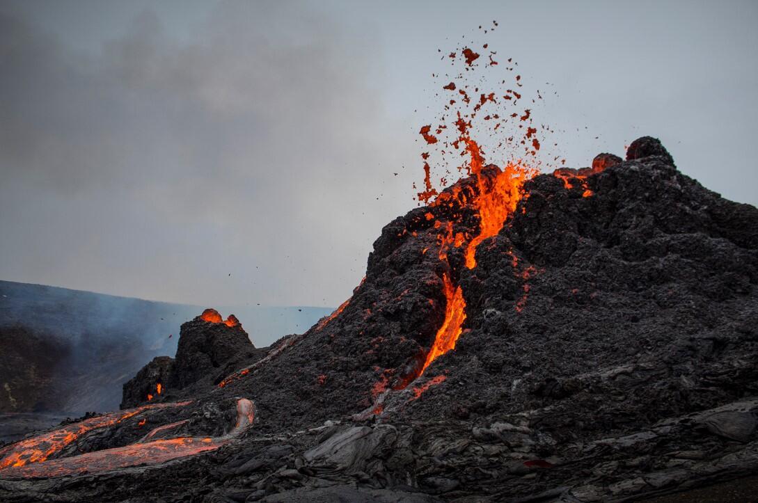 Извержение вулкана фаградальсфьядль