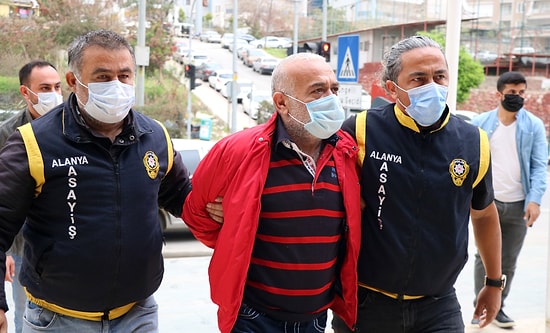 Antalya'da Eşini Öldüren Erkek Adliyede 'Adamsın, Adam' Sözleriyle Karşılandı...