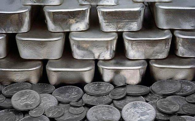 Özellikle gümüşün aktif olarak kullanılan ve ihtiyaç duyulan bir maden olması da onun değerini artırıyor.