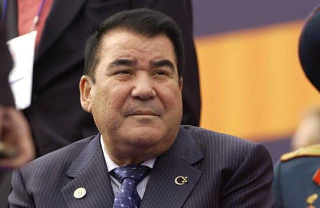 23. Türkmenistan'ın eski diktatörü Turkmen Bashi, köpeklerin kötü koktuğunu düşündüğü için köpek sahibi olmayı kanunen yasaklamıştır.