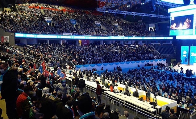 Şimdi ise AKP il teşkilatlarından, birer birer kovid-19 vaka haberleri gelmeye başladı...