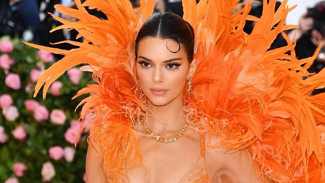 Ünlü yıldız Kendall Jenner, Bowker'la hiç tanışmadığını fakat eğer hastaneden çıkarsa kendisine zarar verebileceğinden çok korktuğunu söyledi.