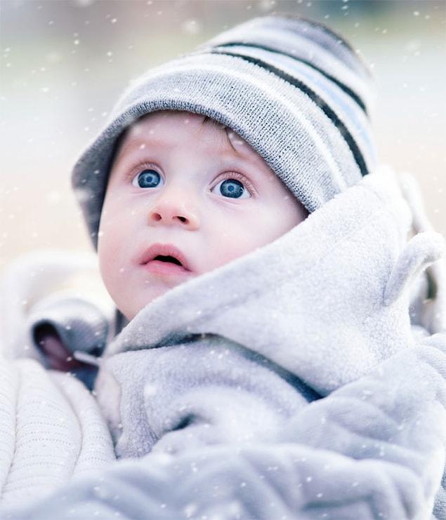 13. İzlanda'daki ebeveynler genellikle bebeklerini soğukta dışarıda uyuturlar.