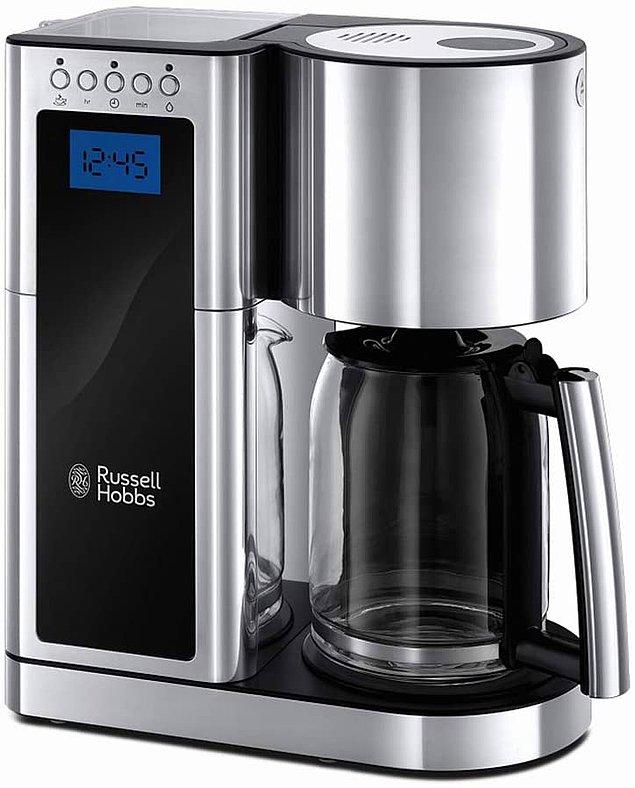10. Sıcak tutma özelliği ve 24 saat programlanabilir zamanlayıcısı olan bir başka kahve makinesi...